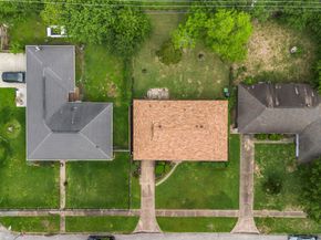 6807 Kingsway Drive, Houston TX 77087