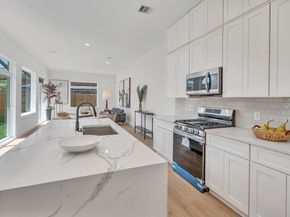 3620 SAUER Street B, Houston TX 77004