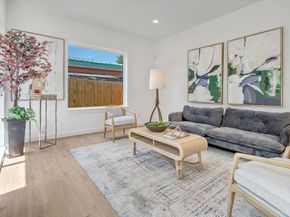 3620 SAUER Street B, Houston TX 77004