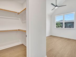 3620 SAUER Street B, Houston TX 77004