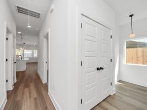 8106 Locksley Street, Houston TX 77078