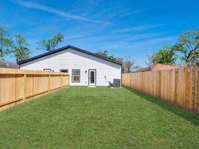 8106 Locksley Street, Houston TX 77078