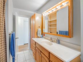 7110 Mahoning Drive, Houston TX 77074