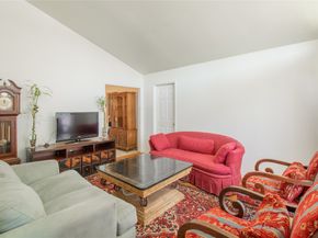 7110 Mahoning Drive, Houston TX 77074