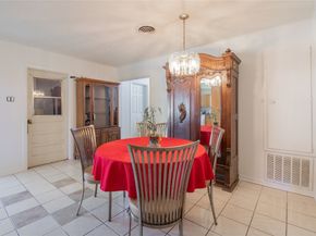 7110 Mahoning Drive, Houston TX 77074