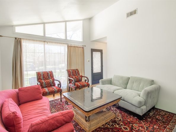 7110 Mahoning Drive, Houston TX 77074