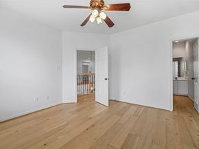 98 E Beckonvale Circle, The Woodlands TX 77382