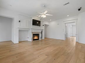 98 E Beckonvale Circle, The Woodlands TX 77382