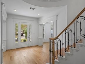 98 E Beckonvale Circle, The Woodlands TX 77382