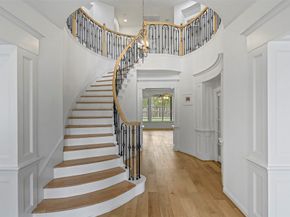 98 E Beckonvale Circle, The Woodlands TX 77382