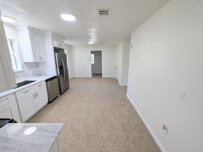 809 Glen Hollow Drive, Conroe TX 77385
