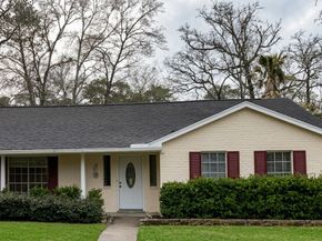 809 Glen Hollow Drive, Conroe TX 77385