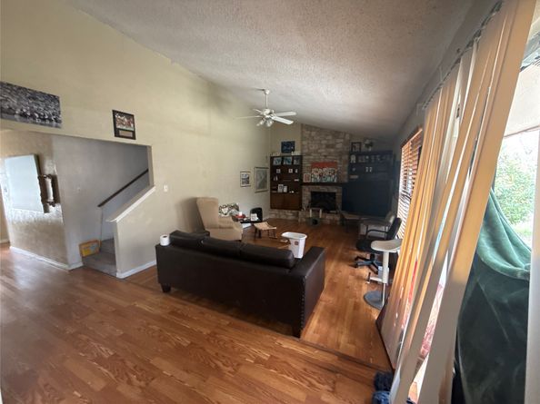 4801 Scarsdale Drive, Austin TX 78744