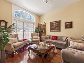 3219 Shadowleaf Drive, Houston TX 77082