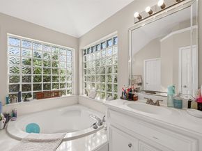 3219 Shadowleaf Drive, Houston TX 77082