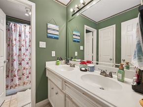 3219 Shadowleaf Drive, Houston TX 77082