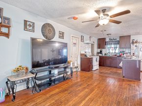 10434 Envoy Street, Houston TX 77016