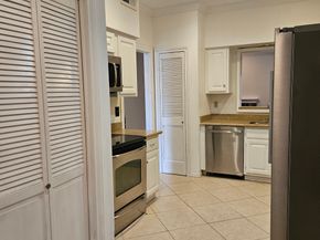 712 Augusta Drive 712, Houston TX 77057