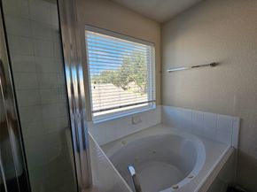 13231 Barrow Point Lane, Houston TX 77014