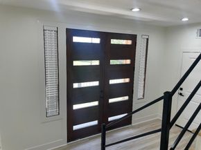 201 E 37th Street, Houston TX 77018