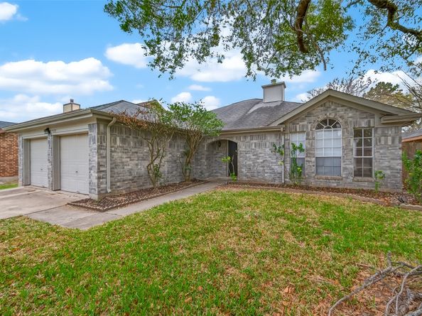 17423 Saxon Drive, Houston TX 77095