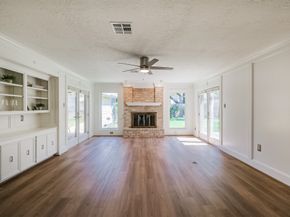 1715 Woodland Park Drive, Houston TX 77077