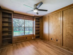 1715 Woodland Park Drive, Houston TX 77077