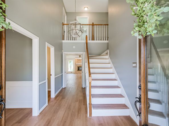 1715 Woodland Park Drive, Houston TX 77077