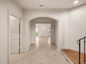 1650 Bonnie Brae Street, Houston TX 77006