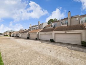 1077 Country Place Drive 1077, Houston TX 77079