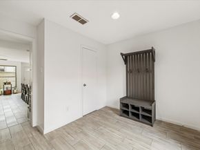 1077 Country Place Drive 1077, Houston TX 77079