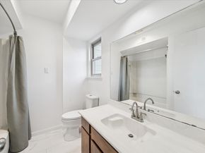 1077 Country Place Drive 1077, Houston TX 77079