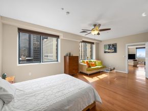 914 Main Street 1504, Houston TX 77002