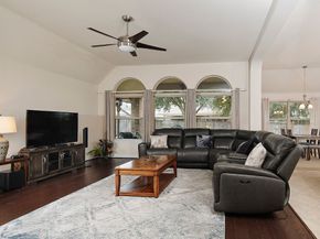 18 Estherwood, The Woodlands TX 77354