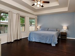 18 Estherwood, The Woodlands TX 77354