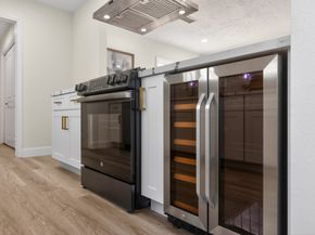 6207 Rollingbrook Drive, Houston TX 77096