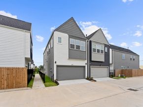 2213 Springwood Vista Lane, Houston TX 77055