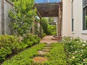 3016 Mid Lane B, Houston TX 77027
