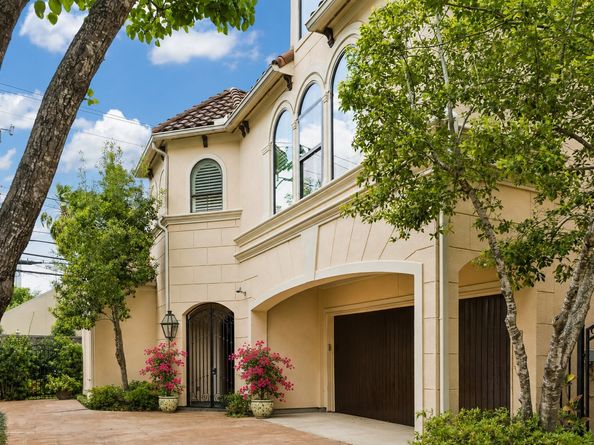 3016 Mid Lane B, Houston TX 77027