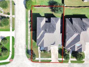 14105 N Lake Branch Lane Lane, Houston TX 77044