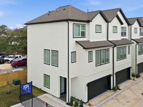 9405 Hammerly Boulevard C, Houston TX 77080