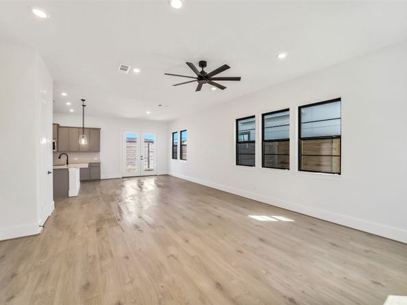 3220 Royal Oaks Hollow Lane, Houston TX 77082
