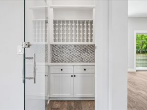 2065 Southgate Boulevard, Houston TX 77030
