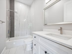2065 Southgate Boulevard, Houston TX 77030