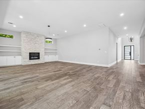 2065 Southgate Boulevard, Houston TX 77030