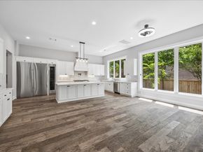 2065 Southgate Boulevard, Houston TX 77030