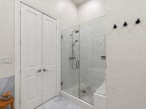 2605 Maxroy Street, Houston TX 77007