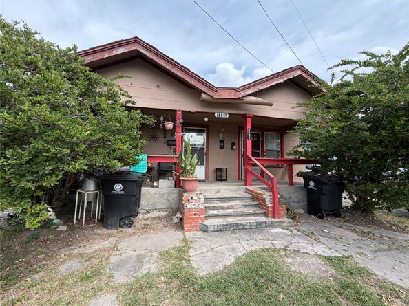 7405 Capitol Street, Houston TX 77011