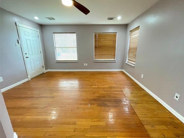 7230 Sims Drive, Houston TX 77061