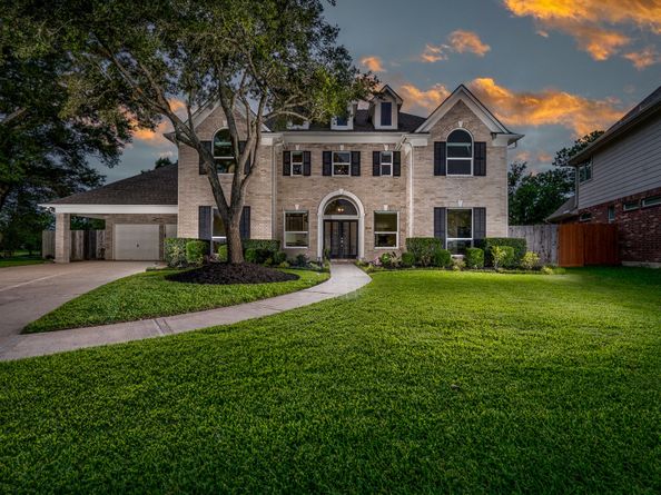 15903 Lake Loop Drive, Cypress TX 77433